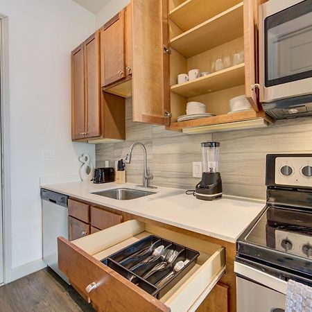 Trendy Downtown 1Bd/Freeparking/Wi-Fi/Pool Leilighet Houston Eksteriør bilde