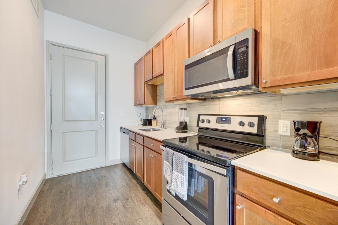 Trendy Downtown 1Bd/Freeparking/Wi-Fi/Pool Leilighet Houston Eksteriør bilde