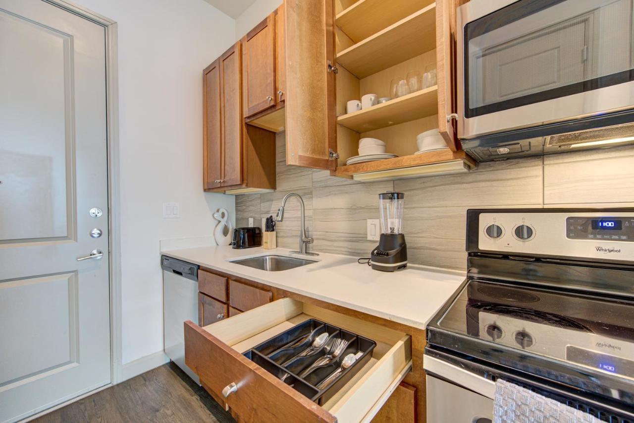 Trendy Downtown 1Bd/Freeparking/Wi-Fi/Pool Leilighet Houston Eksteriør bilde