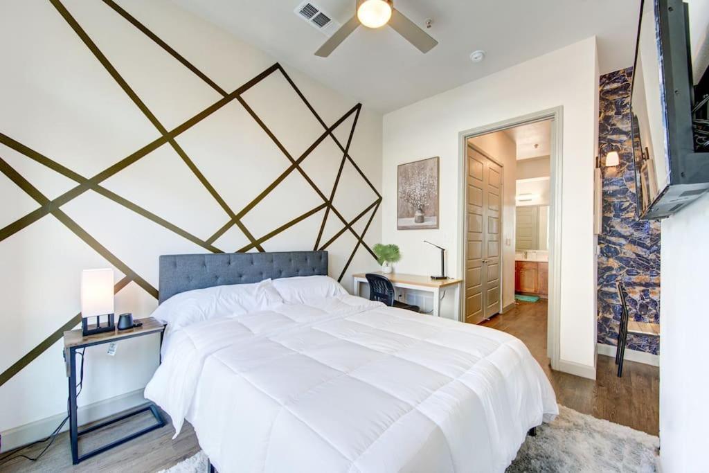 Trendy Downtown 1Bd/Freeparking/Wi-Fi/Pool Leilighet Houston Eksteriør bilde