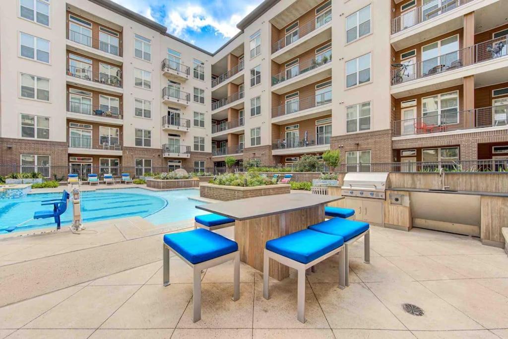 Trendy Downtown 1Bd/Freeparking/Wi-Fi/Pool Leilighet Houston Eksteriør bilde