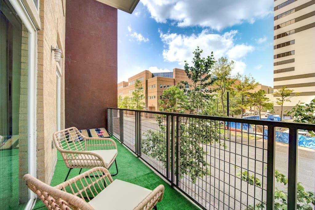 Trendy Downtown 1Bd/Freeparking/Wi-Fi/Pool Leilighet Houston Eksteriør bilde