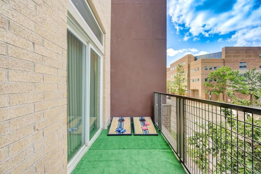 Trendy Downtown 1Bd/Freeparking/Wi-Fi/Pool Leilighet Houston Eksteriør bilde
